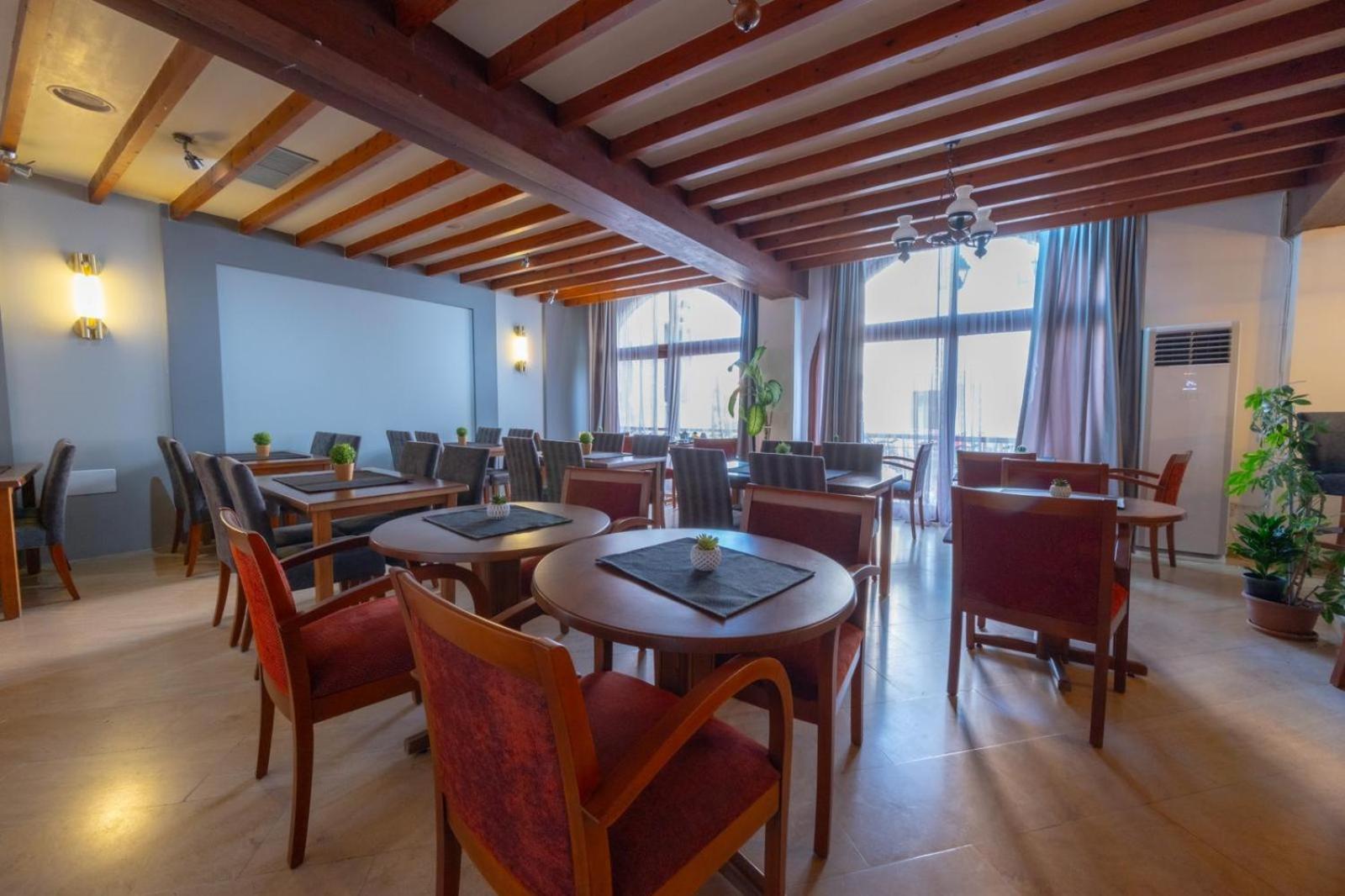 Kyrenia British Harbour Hotel Eksteriør billede