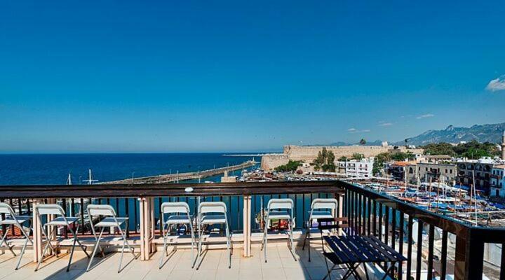Kyrenia British Harbour Hotel Eksteriør billede