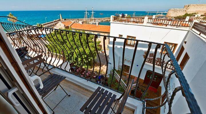 Kyrenia British Harbour Hotel Eksteriør billede